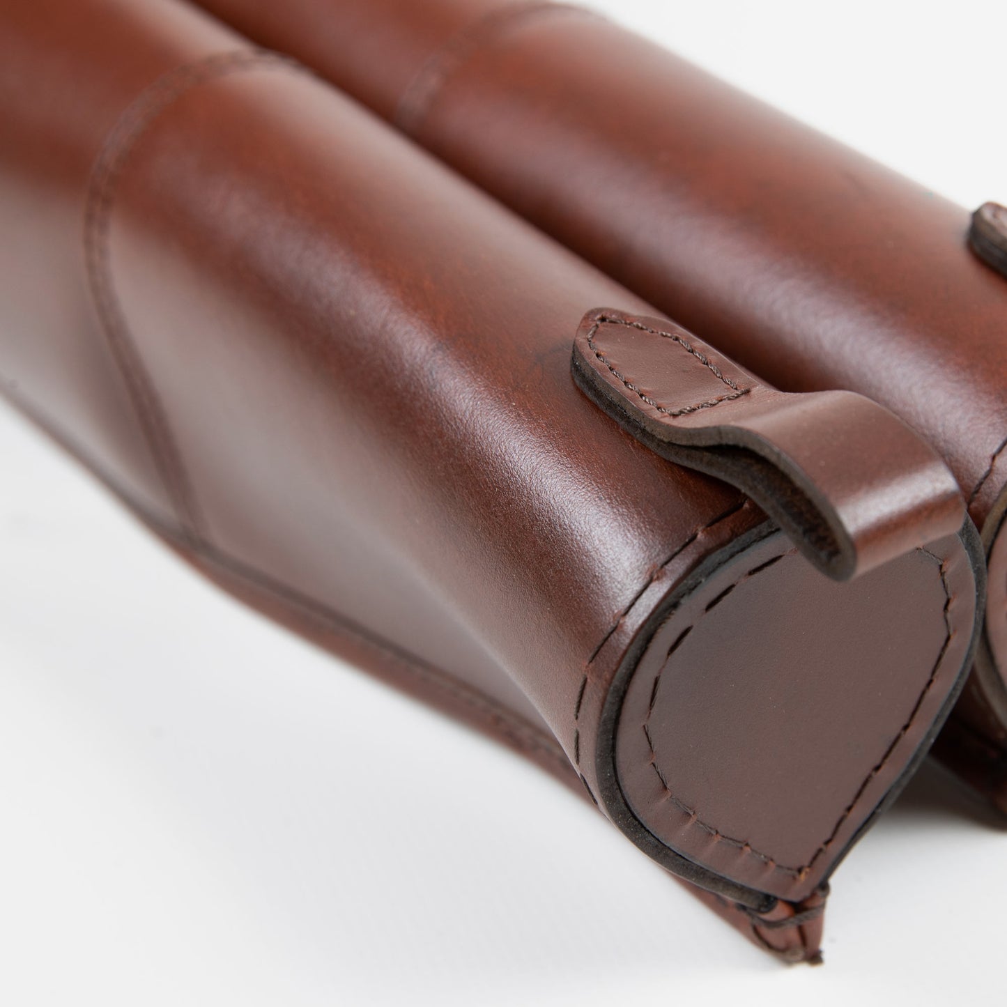 Teales Premier Leather Double Gun Slip up to 32" – Buckle & Flap – Harness Brown